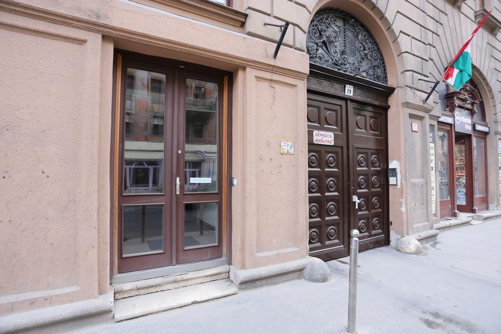 Mezzo Budapest Esterno foto